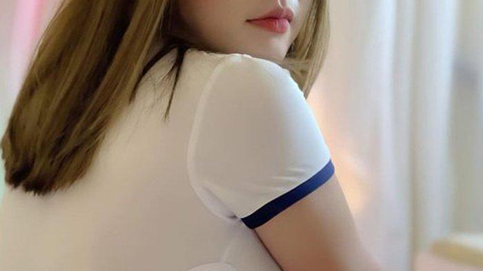 Lihat Sepatu Pria Dekat Pintu, Gadis Muda Pergoki Pacarnya Berhubungan Badan dengan Sepupu