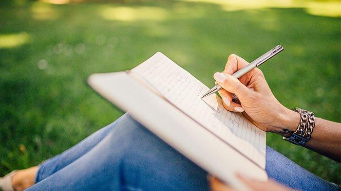 Cara Membuat Artikel Bagi Penulis Pemula, Mulai dari Menentukan Topik