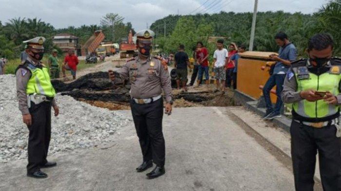 Jembatan Jalintim KM 57 Pangkalan Kerinci Putus Total, Ini Jalur Alternatif Pelalawan-Pekabaru-Siak