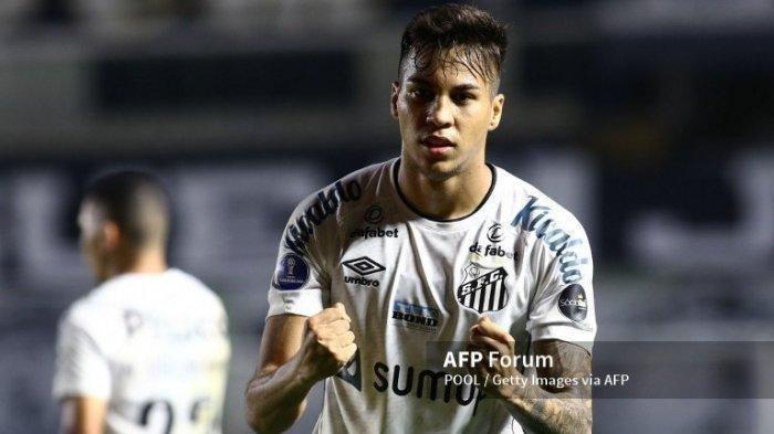 Kalahkan AC Milan, Juventus Resmi Mendapatkan Penyerang Muda Brasil, Kaio Jorge