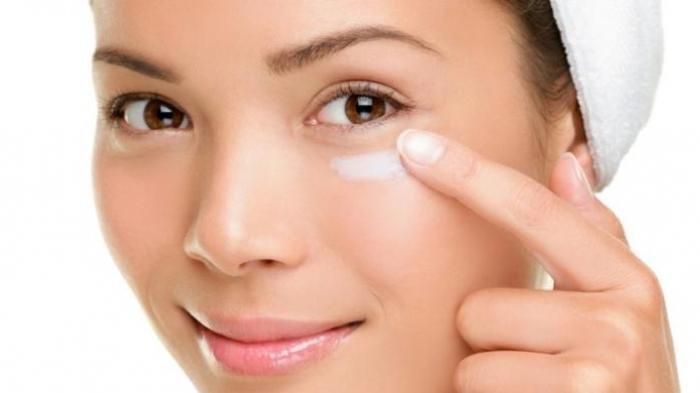 Jangan Sampai Ganggu Penampilan, Begini Cara Menghilangkan Kantung Mata, Gunakan Bahan Alami Ini