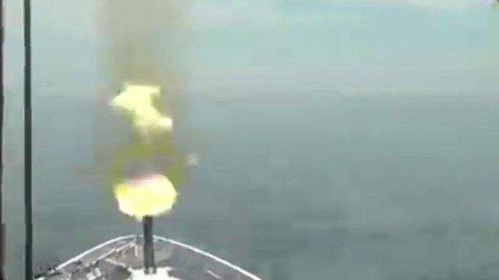 Kapal Perang Inggris Ngeyel, Kapal Rusia Lepas Tembakan & Jet Tempur Sukhoi Jatuhkan Bom