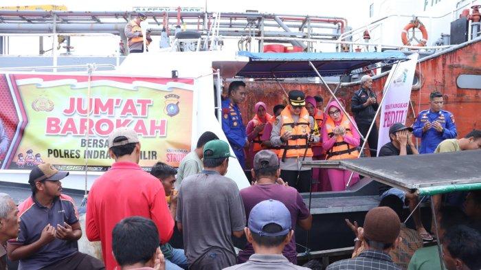 Kapolres Inhil Berdoa Bersama Buruh Kapal dan Nelayan, Berharap Pemilu Aman dan Damai