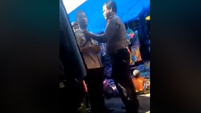 Kapolsek Ngamuk-ngamuk Tempeleng Petugas Pasar Dituding Minta THR