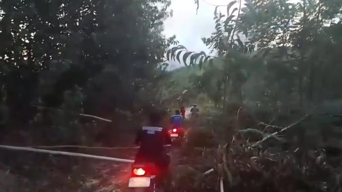 Karhutla di TNTN Belum Padam Total Sumber Air Minim, Helikopter Water Bombing Bantu Pemadaman