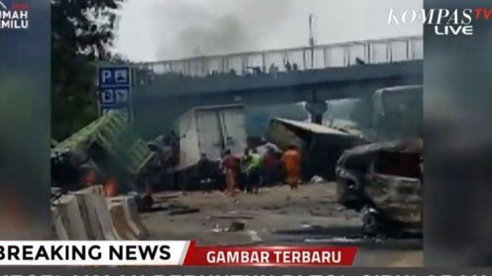 Kecelakaan Beruntun Mengerikan di Gresik, Truk Bermuatan 5 Ton Meluncur Kencang Seruduk 9 Kendaraan