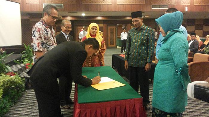 Yolnasdi Diangkat Jadi Ketua STTP Periode 2016-2020