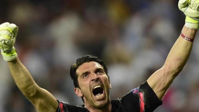 Link Live Streaming Bologna Vs Juventus. Gianluigi Buffon Digantikan Wojciech Sczczesny