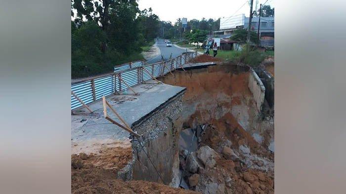 PUPR Riau Antisipasi Pelebaran Kerusakan Jalan Hangtuah dengan Pengalihan