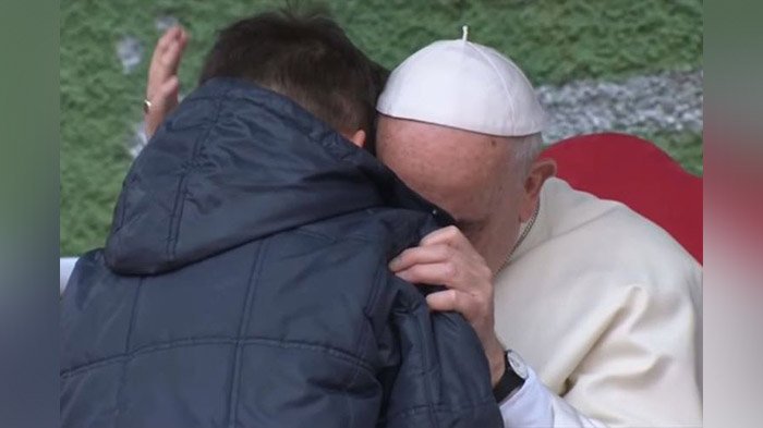 Italia Diserang Virus Corona, Sempat Beberapa Kali Batuk, Paus Fransiskus Mengaku Terserang Demam