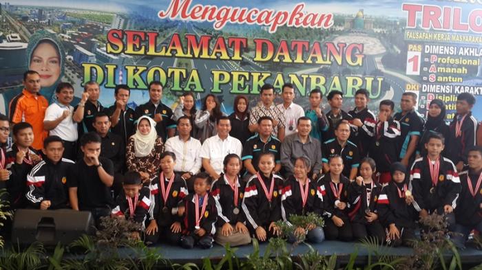 Koni Pekanbaru dan Pengurus Cabor Silaturahmi dengan Walikota