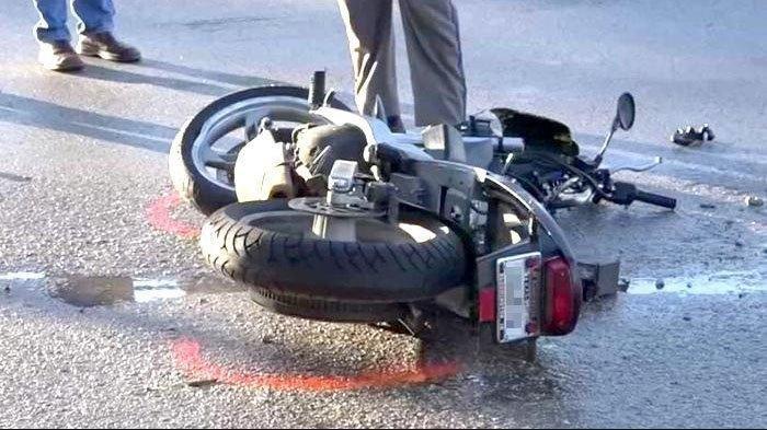Usai Hantam Mobil Box, Tabrakan Lagi dengan Mobil Damkar, Nyawa Gadis Muda Berakhir di Aspal