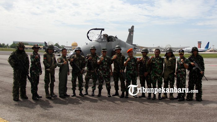 Masuki Udara Indonesia Tanpa Izin 2 Jet Tempur Lanud Rsn Pekanbaru Paksa Turun Pesawat Tempur Asing - latihan_20180424_173602.jpg