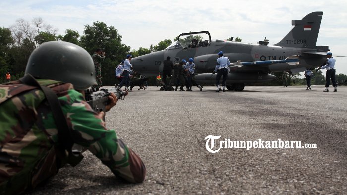 Masuki Udara Indonesia Tanpa Izin 2 Jet Tempur Lanud Rsn Pekanbaru Paksa Turun Pesawat Tempur Asing - latihan_20180424_173626.jpg