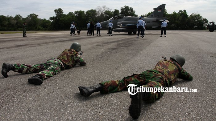 Masuki Udara Indonesia Tanpa Izin 2 Jet Tempur Lanud Rsn Pekanbaru Paksa Turun Pesawat Tempur Asing - latihan_20180424_173802.jpg