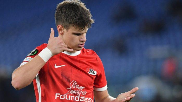 Lotito Kunci Milos Kerkez, Benteng Pertahanan Lazio Tak Mudah Ditembus