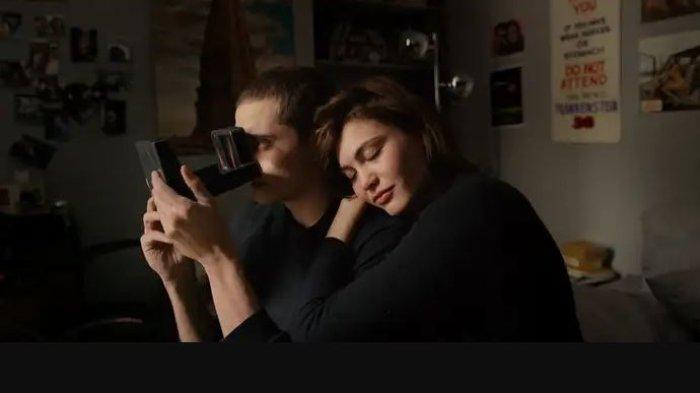 Link Nonton Film Love 2015 Masih Jadi Film yang Populer Dicari, Film Dengan Biaya Rp 38,4 Miliar