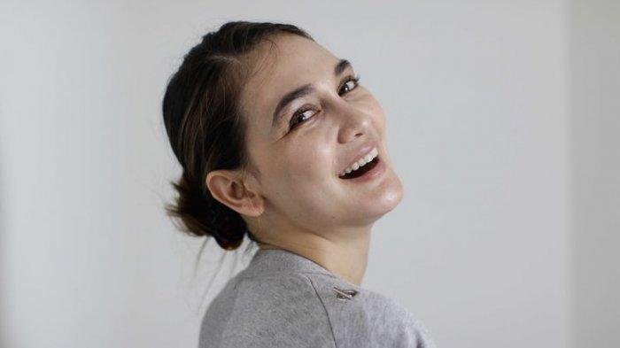 Gagal dengan Reino Barack & Ariel, Luna Maya tak Percaya Jodoh Ditakdirkan Sejak dalam Kandungan