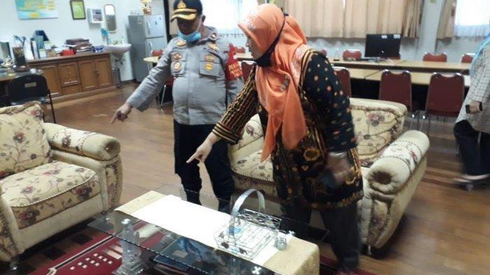 Ngamuk Siswa Titipannya Tak Diterima di SMA, Lurah Benda Baru Terancam Dicopot dari Jabatannya