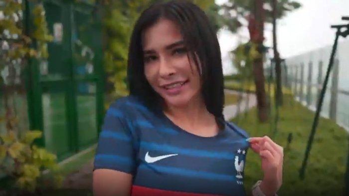Maria Vania Demam Bola, Jagokan Perancis pada Piala Eropa 2020, Maria Ozawa dan Lionel Messi Disebut
