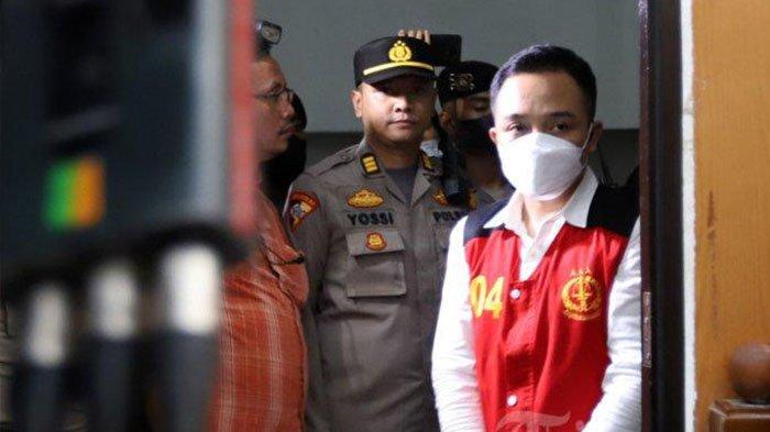 Masker Hitam atau Sarung Tangan Hitam , Ricky Rizal  sempat Keceplosan Beri Jawaban Ini