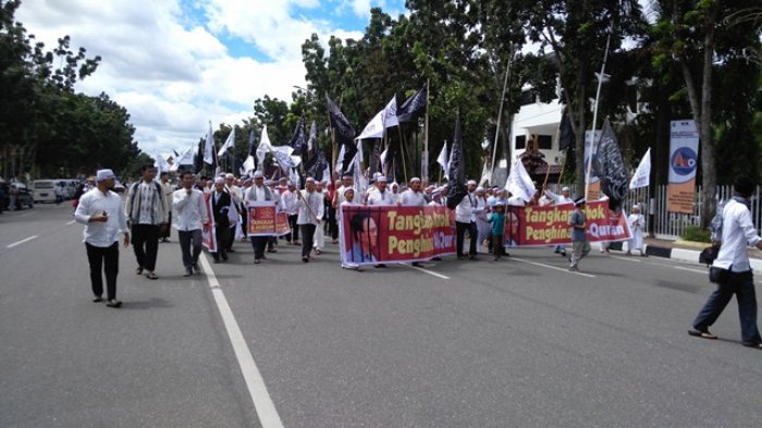 Ribuan Massa Aksi Damai Bergerak Menuju Jalan Gajah Mada