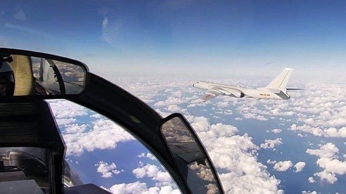 Mau Apa Pesawat Pembom China dan Rusia Terbang Bersama di Atas Laut Jepang dan LCT? Cari Lawankah