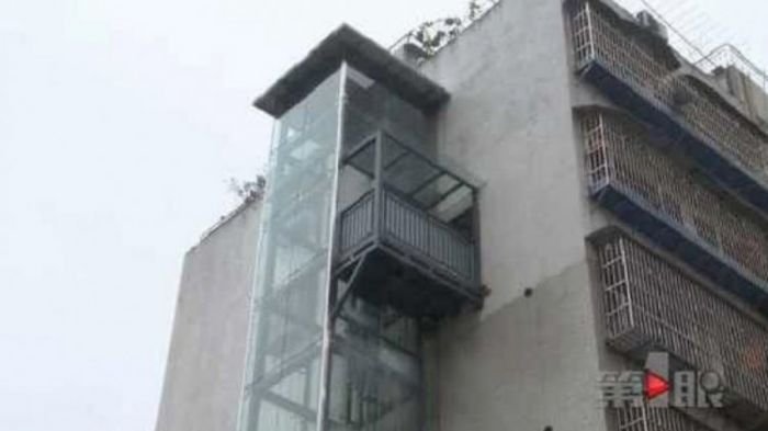 Mertua Ini Buat Lift Pribadi Agar Menantunya Tak Mengeluh, Kejadian Selanjutnya Malah Seperti Ini