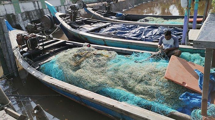 Nelayan Bengkalis Sekali Melaut Butuh 30 Liter Solar, Terpaksa Beli di Pengecer, Hasil Tak Tentu