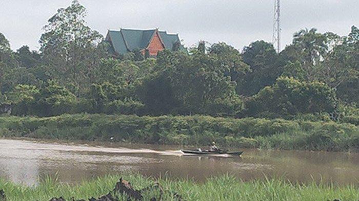 Arus Sungai Deras Akibat Curah Hujan Tinggi, BPBD Pelalawan Imbau Pemilik Kapal Tambah Pelampung