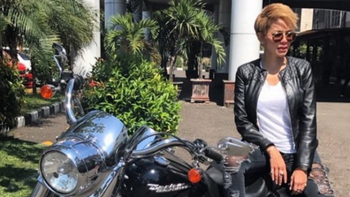 Nikita Mirzani Hobi Gunakan Motor Gede, Punya Pengalaman Mengerikan Ini