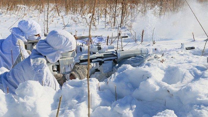 Dikenal Mematikan, Sniper Rusia Ternyata Berlatih Ekstrim: Menembak di Suhu Minus 35 Derajat Celcius