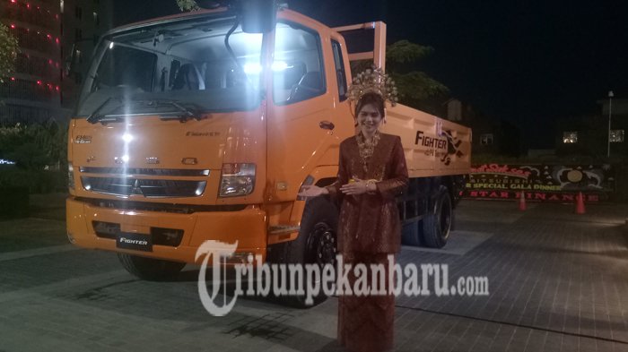 Pekanbaru Jadi Kota Pertama di Sumatera Diperkenalkan Truck Fuso Fighter