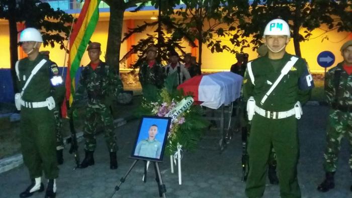 Penghormatan Terakhir untuk Pratu Tri Wahyudi