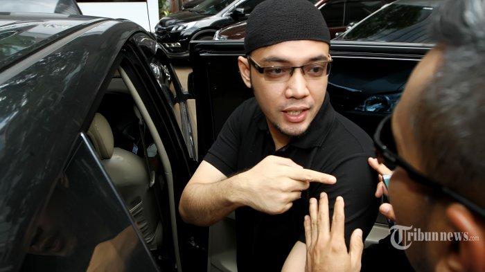 Sebut Inapkan Pacar di Rumah, Sandy Tumiwa Bilang Tessa Kaunang Tak Bermoral