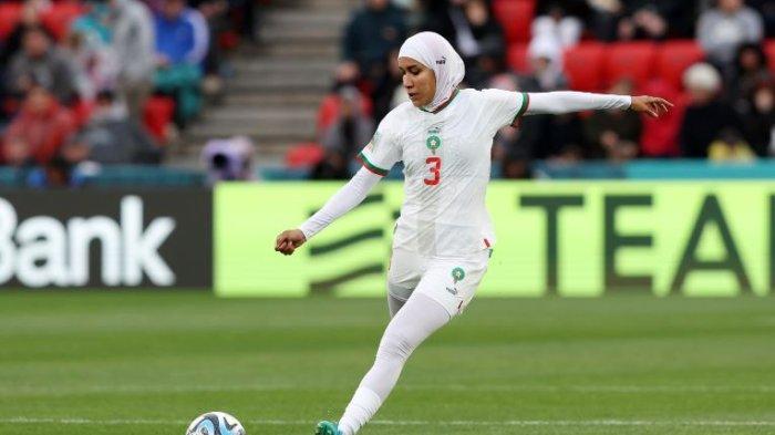 Pemain Bola Wanita Dihujat Media Perancis Karena Kenakan Jilbab