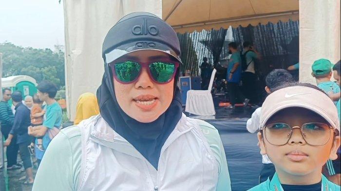 Tak Punya Firasat, Rosna Kaget Dapat Hadiah Utama Satu Unit Mobil di Acara Riau Bhayangkara Run 2024