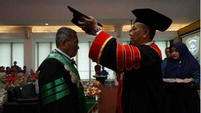 Gubernur Riau Hadiri Pengukuhan Prof Thamrin dan Dies Natalis Universitas Islam Riau ke-57