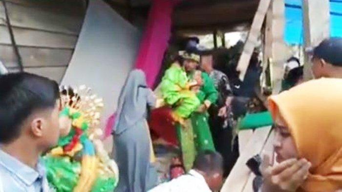 Acara Penikahan Mendadak Jadi Tangis Ketakutan, Rumah Pengantin Roboh, Tamu Berhamburan