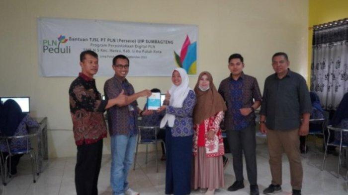 PLN Dukung Program Digitalisasi Pendidikan di Kabupaten 50 Kota