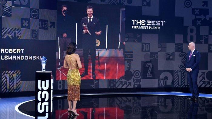 Lionel Messi Tak Ada Apa-apanya, Robert Lewandowski Raih FIFA Best Football Award