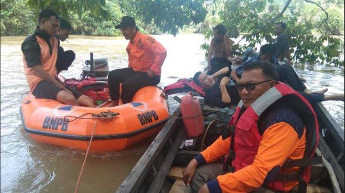 Terjunkan Tim Penyelam, Pencarian Siswa SMP yang Tenggelam di Sungai Nilo Pelalawan Belum Berhasil