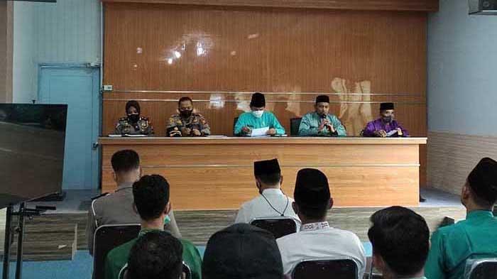 Berpengaruh pada Distribusi Minyak Goreng dan Solar,Pembatasan Jam Operasional Truk di Dumai Krusial