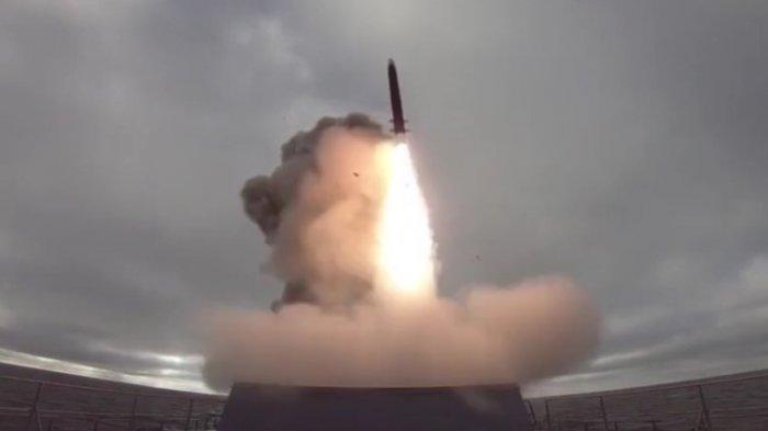 Tak Mau Kalah dari Korea Utara, Rusia Sukses Uji Coba Tembakkan Rudal Hipersonik Zirkon
