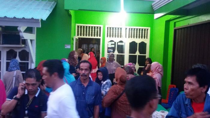 Menang Versi Hitung Cepat, Rumah Zulkifli AS dipadati Simpatisan