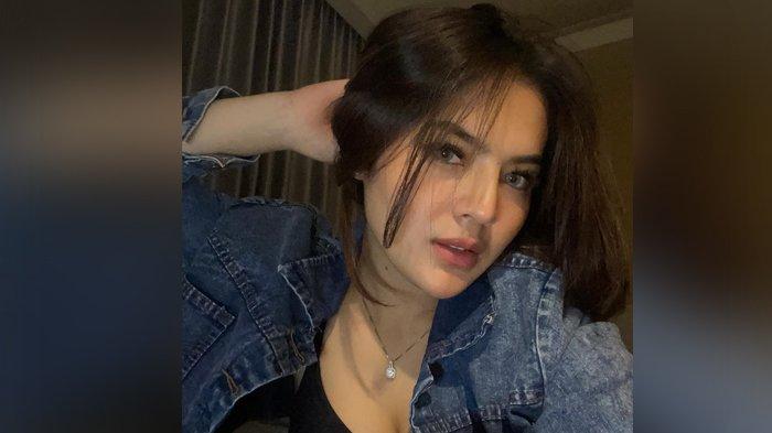 Sama-sama Dilaporkan Hotman Paris ke Polisi, Iqlima Kim Pecat Razman Nasution