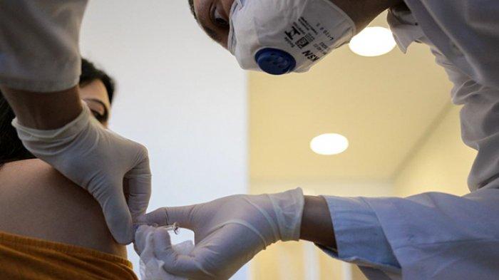 Besok Presiden Jokowi Disuntik Vaksin Perdana, INILAH Daftar & Jadwal Vaksin di Indonesia