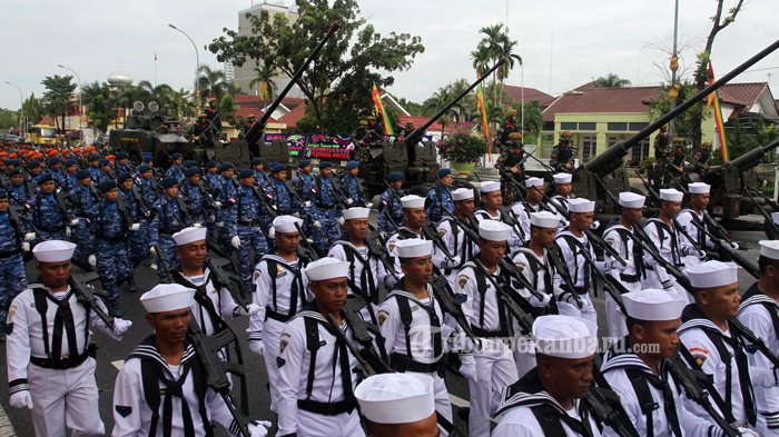 FOTO : Sertijab Dandrem 031/WB di Jalan Gajah Mada Pekanbaru - sertijab-danrem-wirabima-okee_20170302_140936.jpg