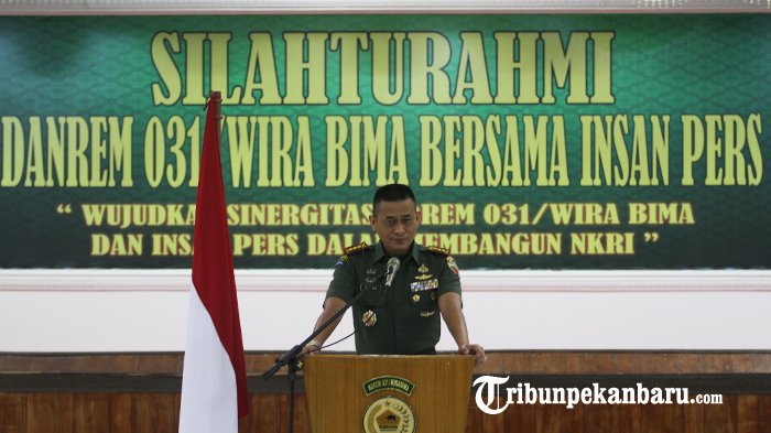 FOTO: Danrem 031/Wira Bima Beri Sambutan Saat Silaturahmi dengan Insan Pers - silaturrahmi-danrem-inf-sonny-aprianto-insan-pers_20180315_163954.jpg