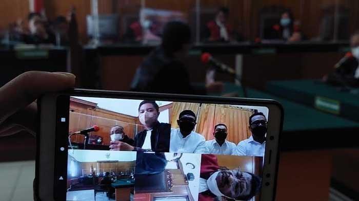 Pesta Narkoba dengan Mahasiswi di Hotel, 3 Polisi Ini Divonis Penjara Hingga 11 Tahun & Denda Rp 4 M